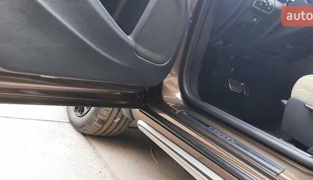 Коричневый Вольво V60 Cross Country, объемом двигателя 2 л и пробегом 215 тыс. км за 18900 $, фото 15 на Automoto.ua