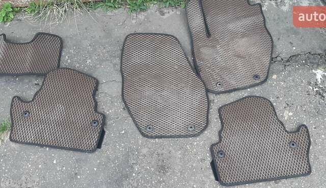 Коричневый Вольво V60 Cross Country, объемом двигателя 2 л и пробегом 215 тыс. км за 18900 $, фото 44 на Automoto.ua