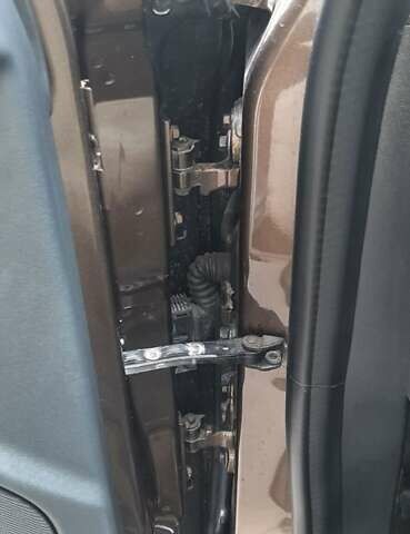 Коричневый Вольво V60 Cross Country, объемом двигателя 2 л и пробегом 215 тыс. км за 18900 $, фото 17 на Automoto.ua