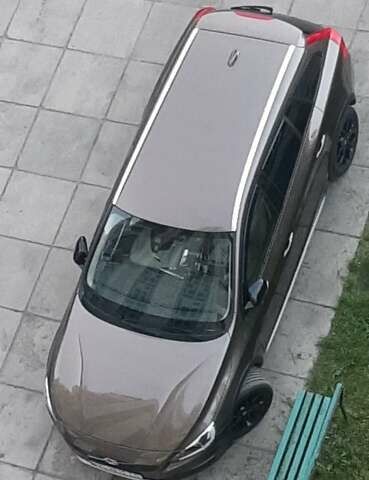 Коричневый Вольво V60 Cross Country, объемом двигателя 2 л и пробегом 215 тыс. км за 18900 $, фото 7 на Automoto.ua