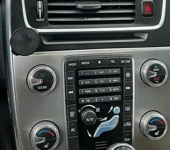 Коричневый Вольво V60 Cross Country, объемом двигателя 2 л и пробегом 215 тыс. км за 18900 $, фото 24 на Automoto.ua