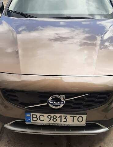Коричневый Вольво V60 Cross Country, объемом двигателя 2 л и пробегом 215 тыс. км за 18900 $, фото 37 на Automoto.ua