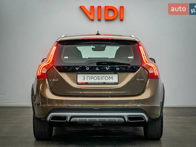 Вольво V60 Cross Country, об'ємом двигуна 2.4 л та пробігом 81 тис. км за 21291 $, фото 5 на Automoto.ua