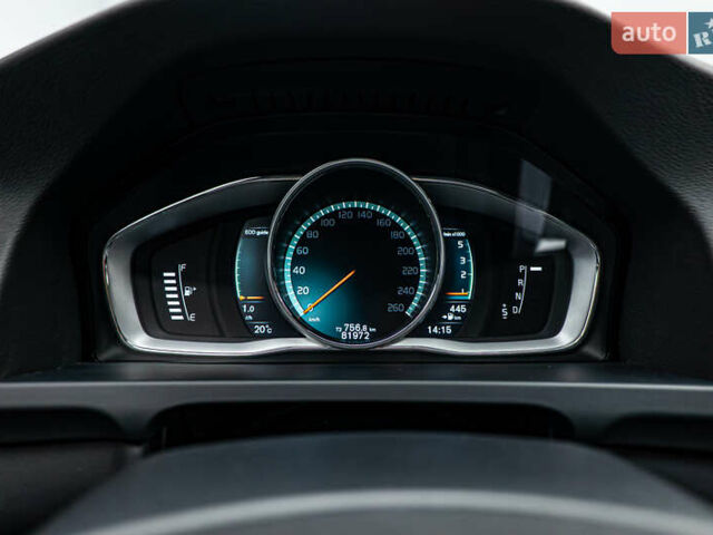 Вольво V60 Cross Country, об'ємом двигуна 2.4 л та пробігом 81 тис. км за 21291 $, фото 12 на Automoto.ua