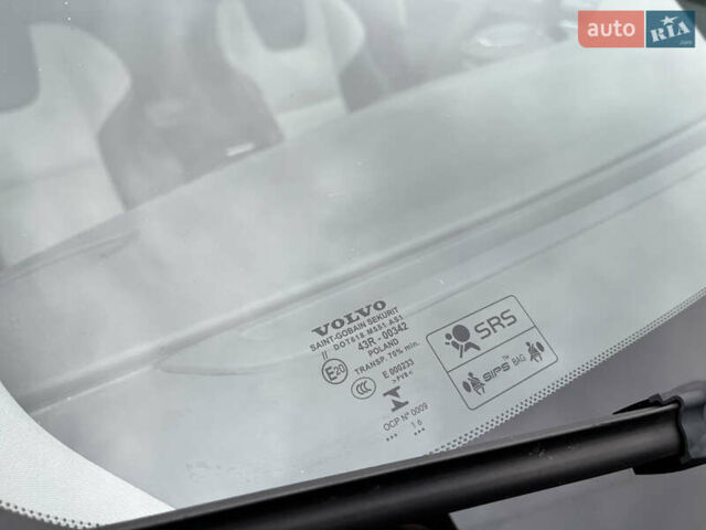 Серый Вольво V60 Cross Country, объемом двигателя 1.97 л и пробегом 225 тыс. км за 16000 $, фото 18 на Automoto.ua