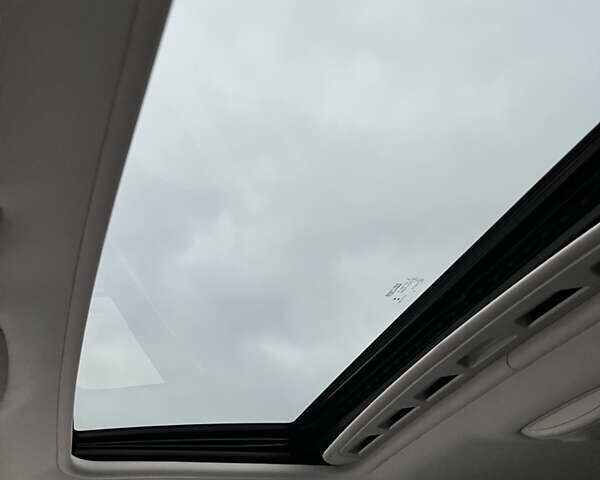 Серый Вольво V60 Cross Country, объемом двигателя 1.97 л и пробегом 225 тыс. км за 16000 $, фото 16 на Automoto.ua