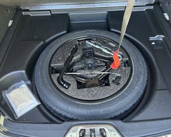 Сірий Вольво V60 Cross Country, об'ємом двигуна 2.5 л та пробігом 146 тис. км за 16900 $, фото 12 на Automoto.ua