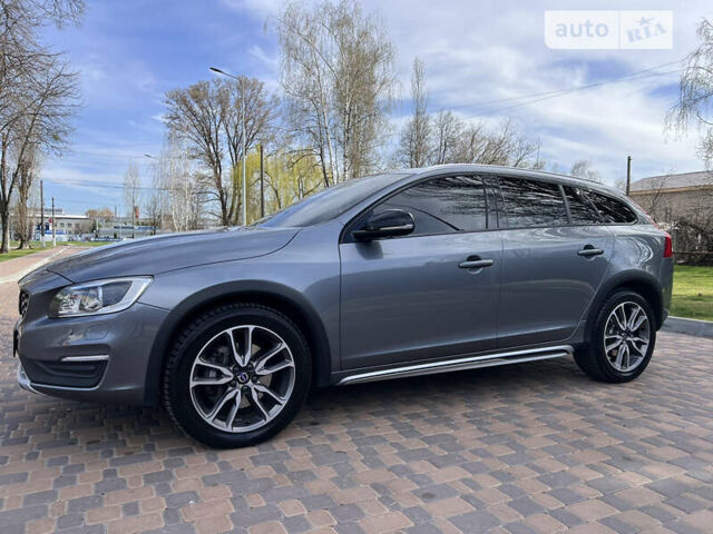 Сірий Вольво V60 Cross Country, об'ємом двигуна 2.4 л та пробігом 110 тис. км за 23700 $, фото 7 на Automoto.ua