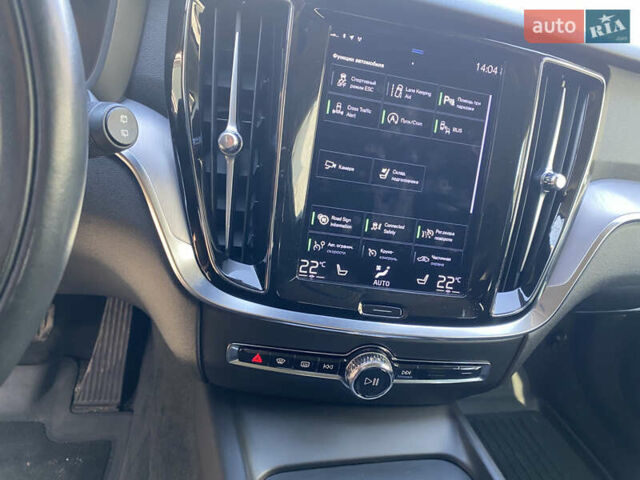 Сірий Вольво V60 Cross Country, об'ємом двигуна 2 л та пробігом 273 тис. км за 29950 $, фото 50 на Automoto.ua