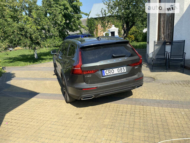 Сірий Вольво V60 Cross Country, об'ємом двигуна 2 л та пробігом 273 тис. км за 29950 $, фото 68 на Automoto.ua
