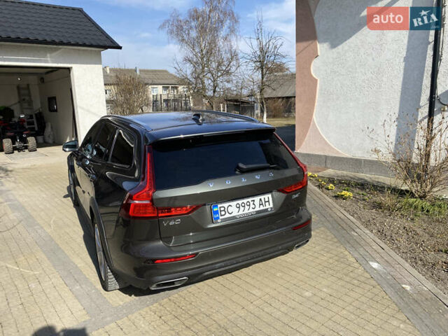 Сірий Вольво V60 Cross Country, об'ємом двигуна 2 л та пробігом 273 тис. км за 29950 $, фото 17 на Automoto.ua