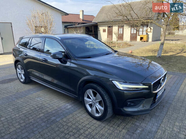 Сірий Вольво V60 Cross Country, об'ємом двигуна 2 л та пробігом 273 тис. км за 29950 $, фото 44 на Automoto.ua