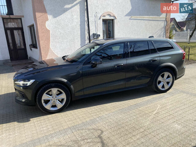 Сірий Вольво V60 Cross Country, об'ємом двигуна 2 л та пробігом 273 тис. км за 29950 $, фото 16 на Automoto.ua