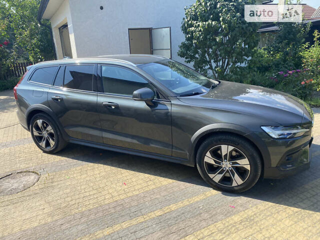 Сірий Вольво V60 Cross Country, об'ємом двигуна 2 л та пробігом 273 тис. км за 29950 $, фото 66 на Automoto.ua
