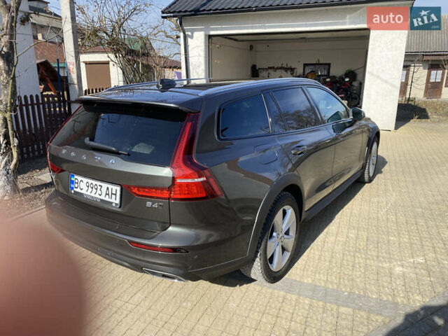 Сірий Вольво V60 Cross Country, об'ємом двигуна 2 л та пробігом 273 тис. км за 29950 $, фото 15 на Automoto.ua