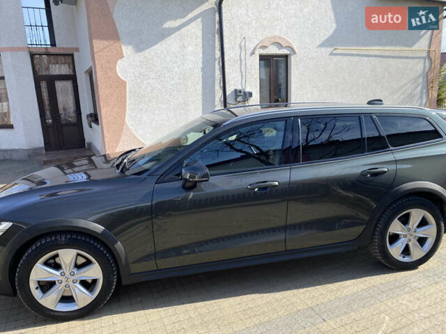Сірий Вольво V60 Cross Country, об'ємом двигуна 2 л та пробігом 273 тис. км за 29950 $, фото 18 на Automoto.ua
