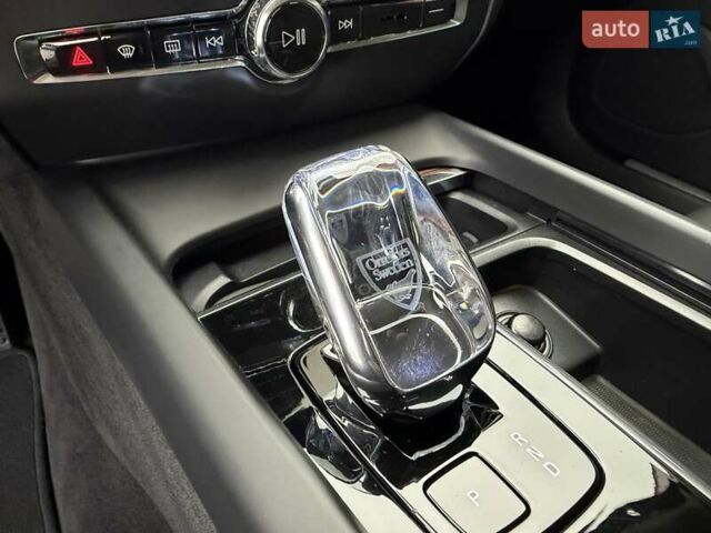 Сірий Вольво V60 Cross Country, об'ємом двигуна 1.97 л та пробігом 12 тис. км за 39900 $, фото 44 на Automoto.ua