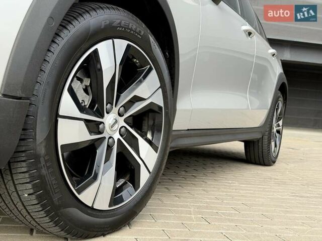 Сірий Вольво V60 Cross Country, об'ємом двигуна 1.97 л та пробігом 12 тис. км за 39900 $, фото 9 на Automoto.ua