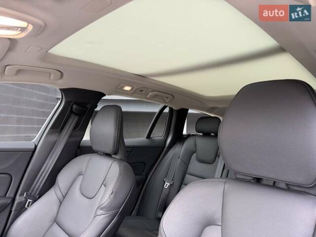 Сірий Вольво V60 Cross Country, об'ємом двигуна 1.97 л та пробігом 12 тис. км за 39900 $, фото 37 на Automoto.ua