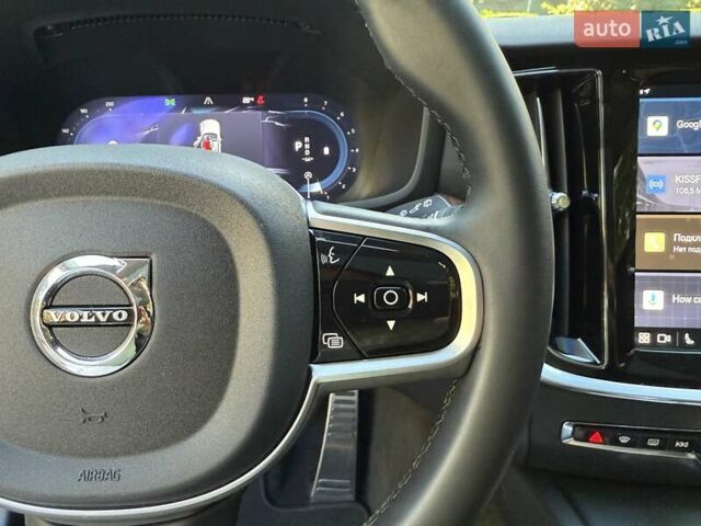Серый Вольво V60 Cross Country, объемом двигателя 1.97 л и пробегом 11 тыс. км за 43500 $, фото 56 на Automoto.ua