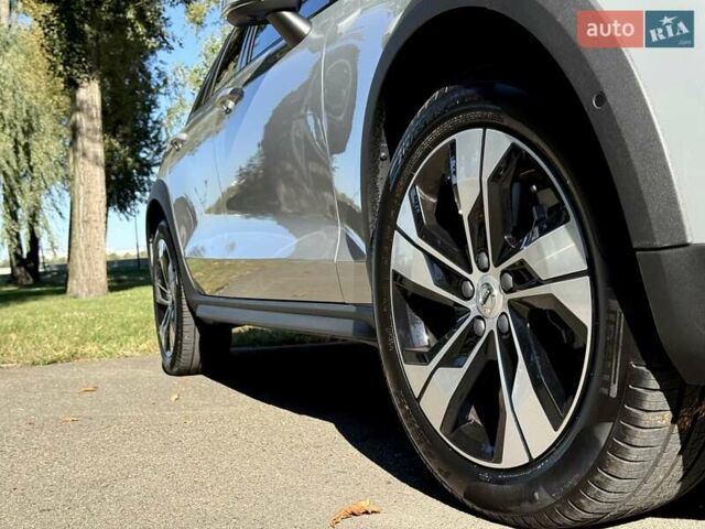 Серый Вольво V60 Cross Country, объемом двигателя 1.97 л и пробегом 11 тыс. км за 43500 $, фото 33 на Automoto.ua