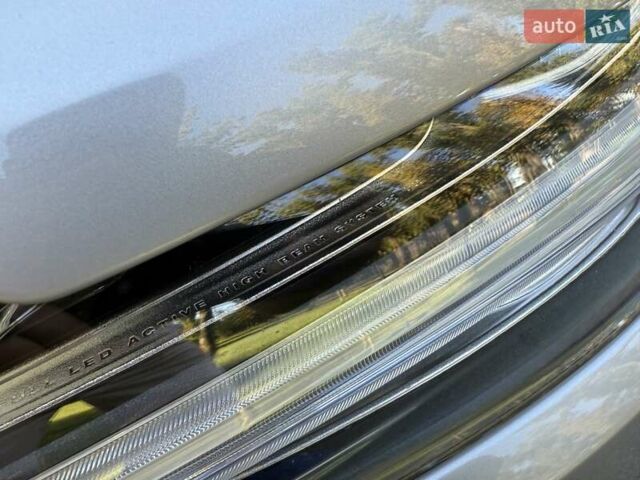 Серый Вольво V60 Cross Country, объемом двигателя 1.97 л и пробегом 11 тыс. км за 43500 $, фото 76 на Automoto.ua