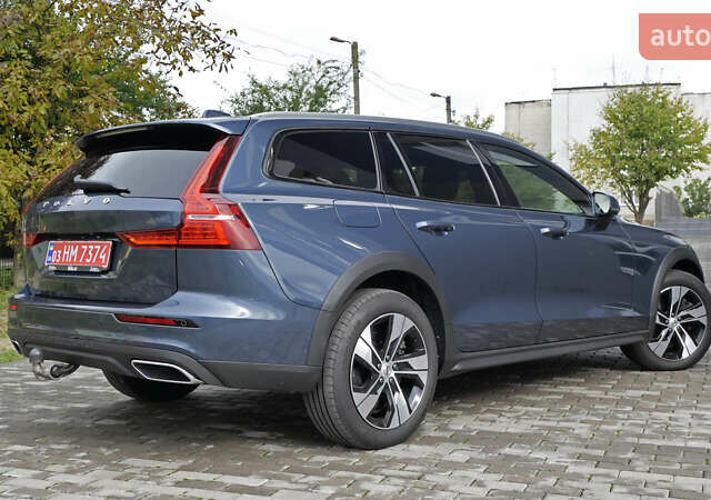 Синий Вольво V60 Cross Country, объемом двигателя 1.97 л и пробегом 190 тыс. км за 32800 $, фото 21 на Automoto.ua