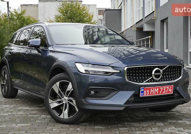 Синий Вольво V60 Cross Country, объемом двигателя 1.97 л и пробегом 190 тыс. км за 32800 $, фото 8 на Automoto.ua