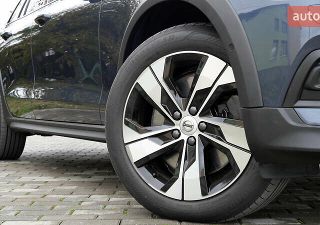 Синий Вольво V60 Cross Country, объемом двигателя 1.97 л и пробегом 190 тыс. км за 32800 $, фото 12 на Automoto.ua