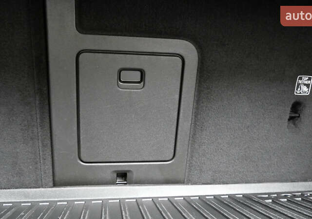 Синий Вольво V60 Cross Country, объемом двигателя 1.97 л и пробегом 190 тыс. км за 32800 $, фото 70 на Automoto.ua