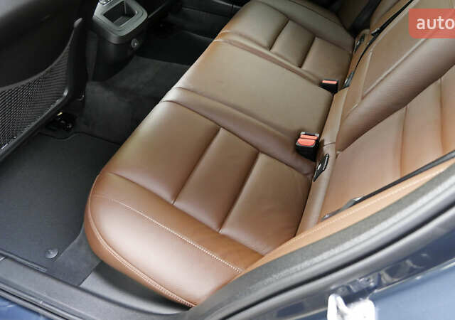 Синий Вольво V60 Cross Country, объемом двигателя 1.97 л и пробегом 190 тыс. км за 32800 $, фото 61 на Automoto.ua