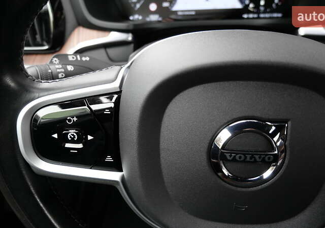 Синий Вольво V60 Cross Country, объемом двигателя 1.97 л и пробегом 190 тыс. км за 32800 $, фото 34 на Automoto.ua