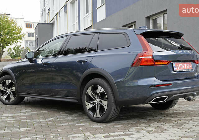 Синий Вольво V60 Cross Country, объемом двигателя 1.97 л и пробегом 190 тыс. км за 32800 $, фото 16 на Automoto.ua