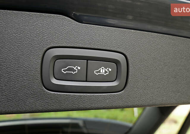 Синий Вольво V60 Cross Country, объемом двигателя 1.97 л и пробегом 190 тыс. км за 32800 $, фото 73 на Automoto.ua