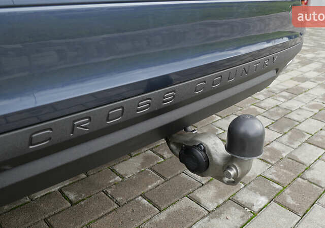 Синий Вольво V60 Cross Country, объемом двигателя 1.97 л и пробегом 190 тыс. км за 32800 $, фото 68 на Automoto.ua
