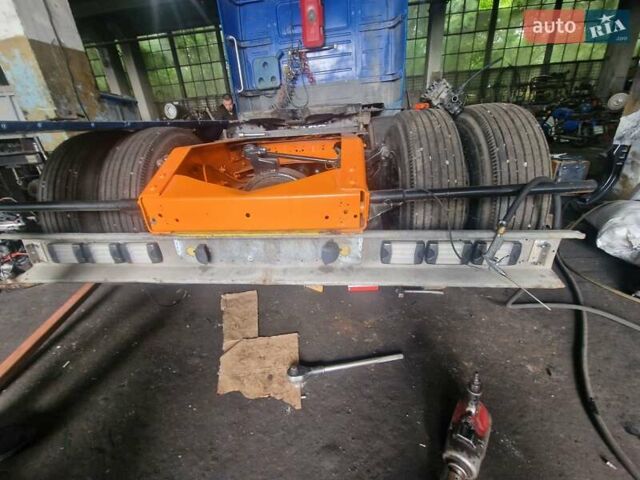 Вольво VNL 300 2002 в Днепре (Днепропетровске) на Automoto.ua Синий Вольво VNL 300, объемом двигателя 14 л и пробегом 1 тыс. км за 8500 $, фото 10 на Automoto.ua