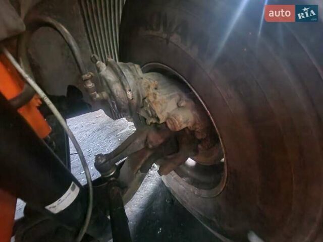 Вольво VNL 300 2002 в Днепре (Днепропетровске) на Automoto.ua Синий Вольво VNL 300, объемом двигателя 14 л и пробегом 1 тыс. км за 8500 $, фото 7 на Automoto.ua