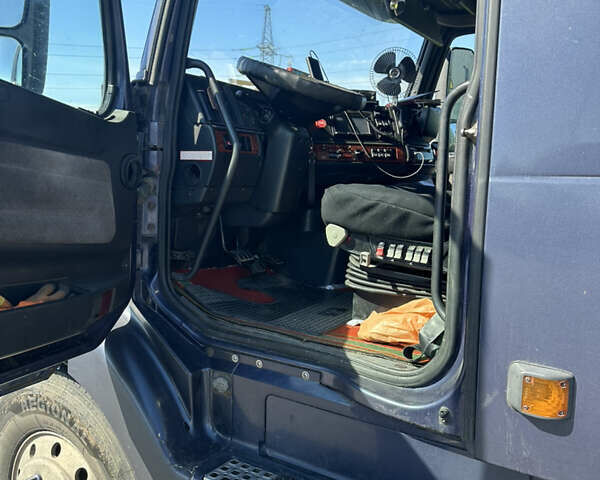 Вольво VNL 660, объемом двигателя 0 л и пробегом 785 тыс. км за 7500 $, фото 8 на Automoto.ua
