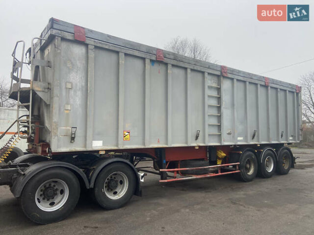 Желтый Вольво VNL 660, объемом двигателя 12.1 л и пробегом 1000 тыс. км за 25500 $, фото 28 на Automoto.ua