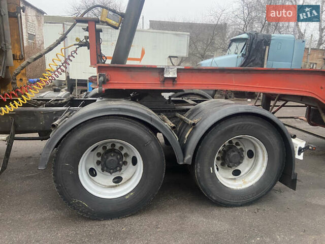 Желтый Вольво VNL 660, объемом двигателя 12.1 л и пробегом 1000 тыс. км за 25500 $, фото 22 на Automoto.ua