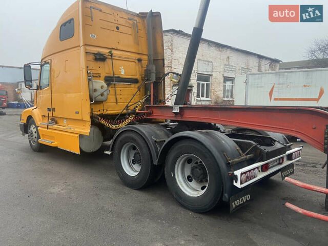 Желтый Вольво VNL 660, объемом двигателя 12.1 л и пробегом 1000 тыс. км за 25500 $, фото 11 на Automoto.ua