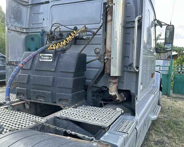 Сірий Вольво VNL 660, об'ємом двигуна 12.7 л та пробігом 940 тис. км за 17000 $, фото 7 на Automoto.ua