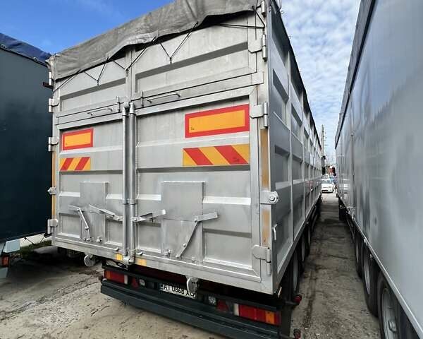 Белый Вольво VNL 670, объемом двигателя 12.13 л и пробегом 710 тыс. км за 10000 $, фото 4 на Automoto.ua
