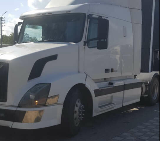 Білий Вольво VNL 670, об'ємом двигуна 12 л та пробігом 988 тис. км за 13400 $, фото 6 на Automoto.ua