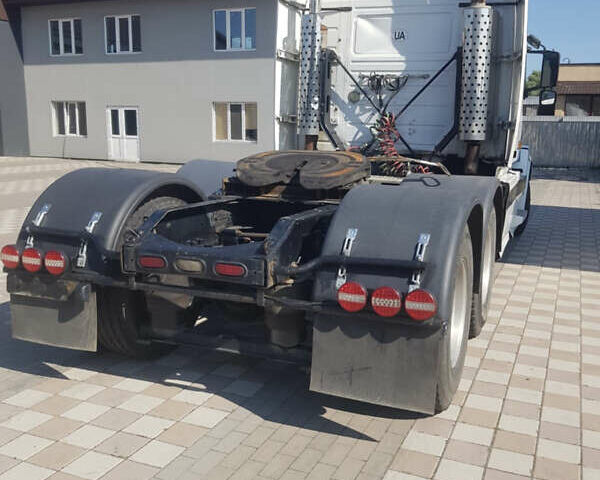 Білий Вольво VNL 670, об'ємом двигуна 12 л та пробігом 988 тис. км за 13400 $, фото 9 на Automoto.ua