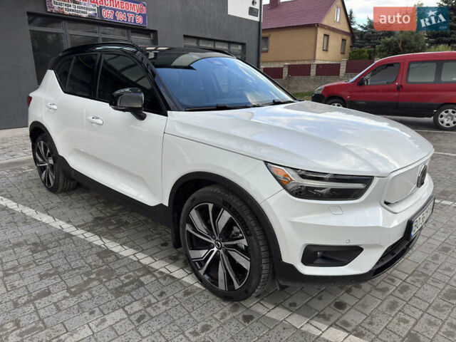 Белый Вольво XC40 Recharge, объемом двигателя 0 л и пробегом 44 тыс. км за 24900 $, фото 17 на Automoto.ua