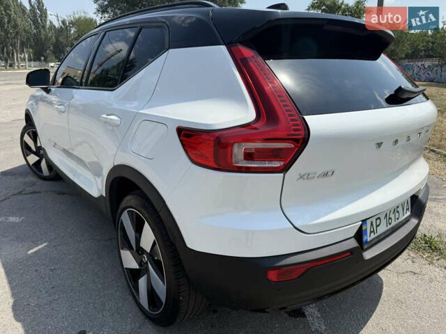 Белый Вольво XC40 Recharge, объемом двигателя 0 л и пробегом 27 тыс. км за 32000 $, фото 4 на Automoto.ua