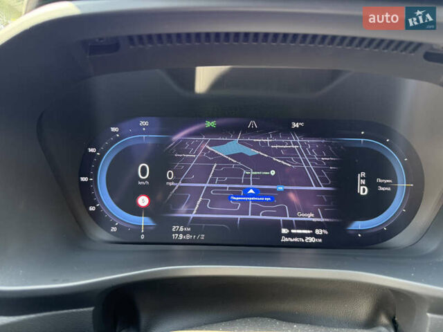 Белый Вольво XC40 Recharge, объемом двигателя 0 л и пробегом 27 тыс. км за 32000 $, фото 10 на Automoto.ua