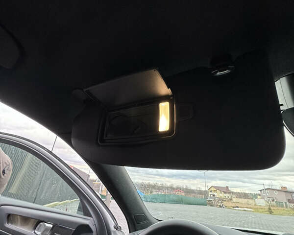 Белый Вольво XC40 Recharge, объемом двигателя 0 л и пробегом 9 тыс. км за 30999 $, фото 98 на Automoto.ua