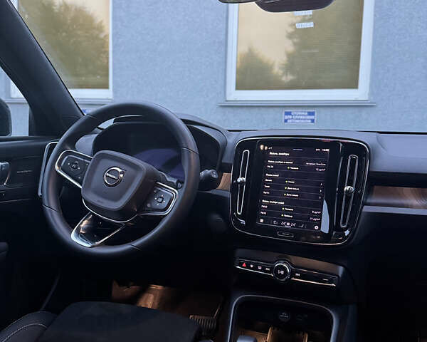 Білий Вольво XC40 Recharge, об'ємом двигуна 0 л та пробігом 82 тис. км за 28500 $, фото 16 на Automoto.ua